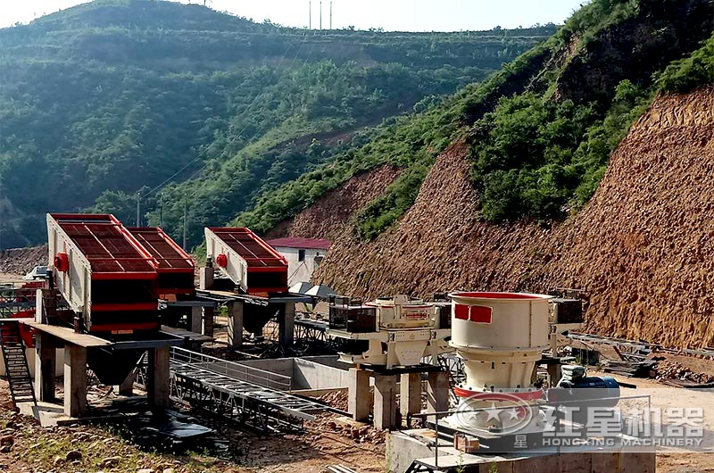 單缸圓錐粉碎機(jī)+沖擊式粉碎機(jī)現(xiàn)場